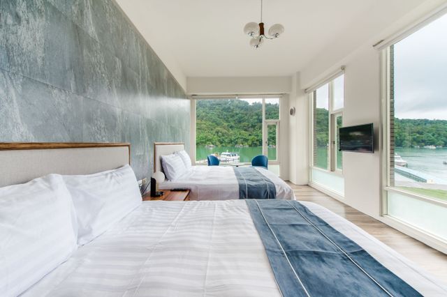 Sun Moon Lake Shui Yang-Full Lake View Quadruple Room_Low Floor-203,204-4