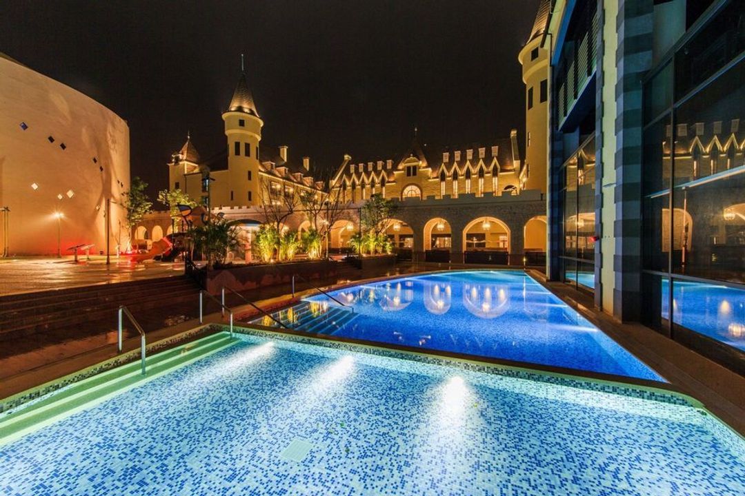 Grand Cosmos Resort
