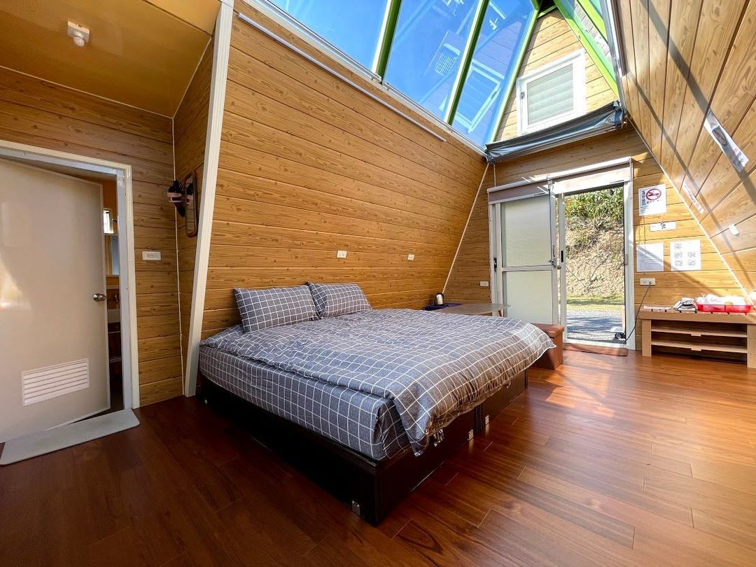 基路伯營區|獨家7折起,暑假不加價!近清境農場,入住溫馨小木屋-三角雙人房-2