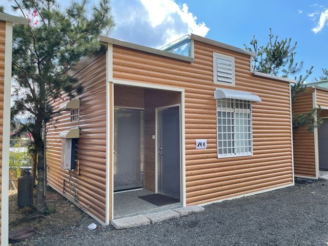 基路伯營區｜近清境農場，入住溫馨小木屋-蜂箱四人房-1