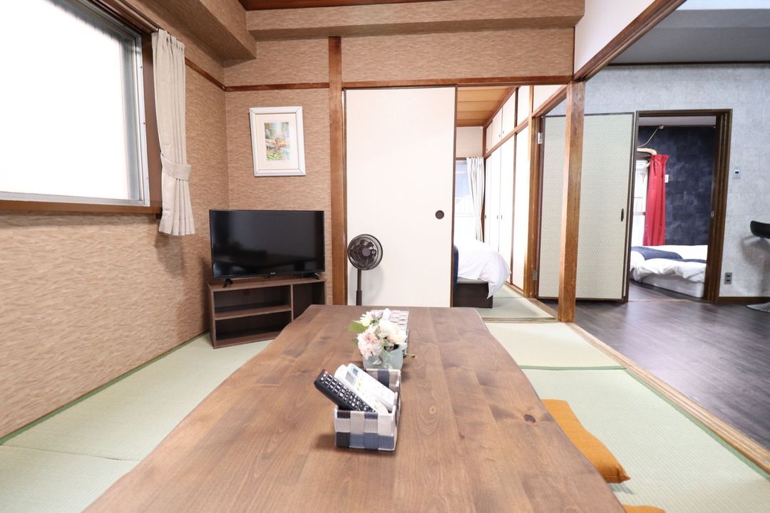 SCP: 黑門市場旅居｜日本橋站步行2分/黑門市場步行30秒