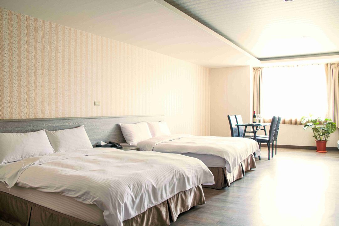 West Hotel Puli