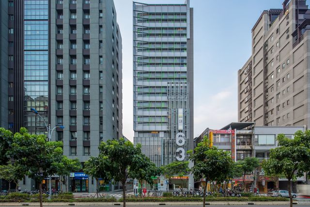 謙商旅東門館-標準雙床房 (無窗)-6