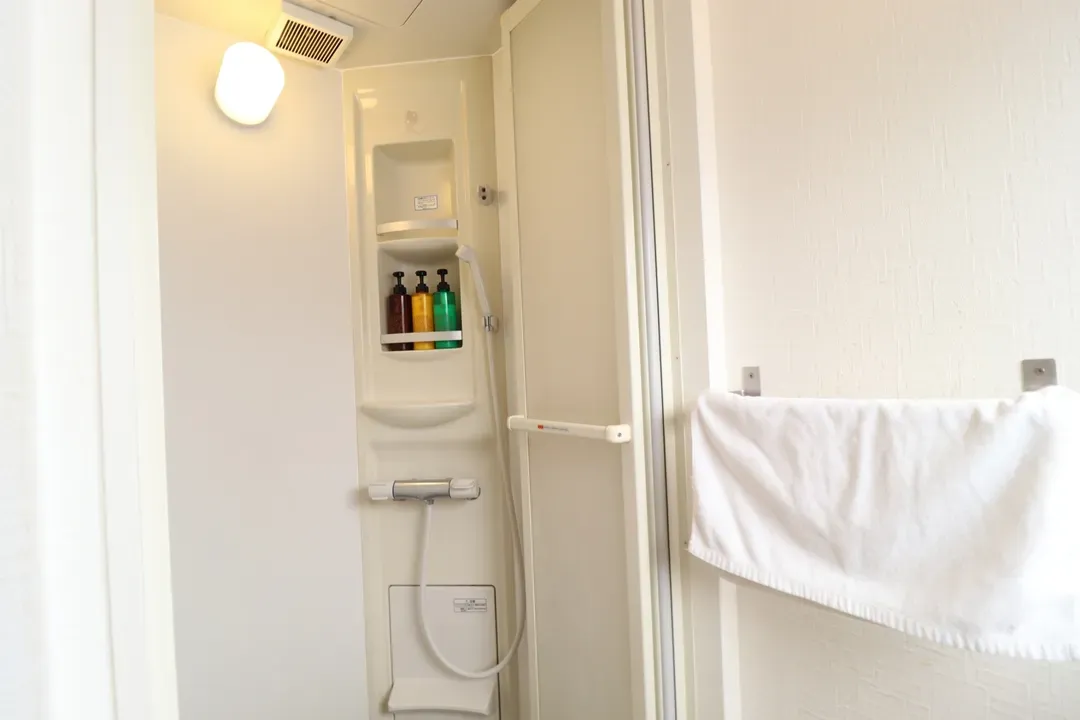 OZB: 千日前難波旅居｜日本橋站步行2分/難波站步行4分/道頓堀商圈步行3分