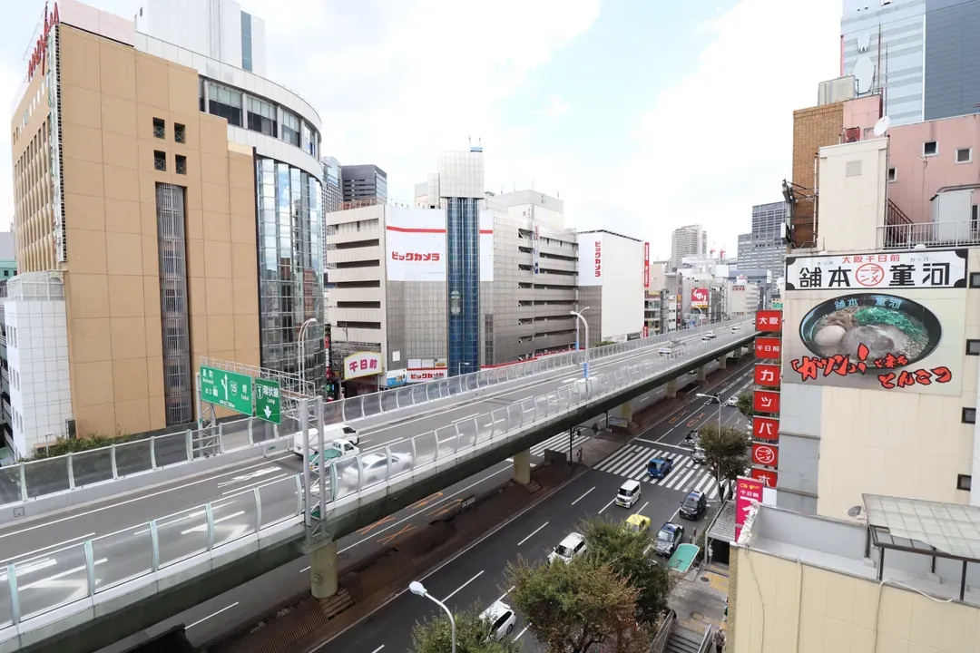 OZB: 千日前難波旅居｜日本橋站步行2分/難波站步行4分/道頓堀商圈步行3分