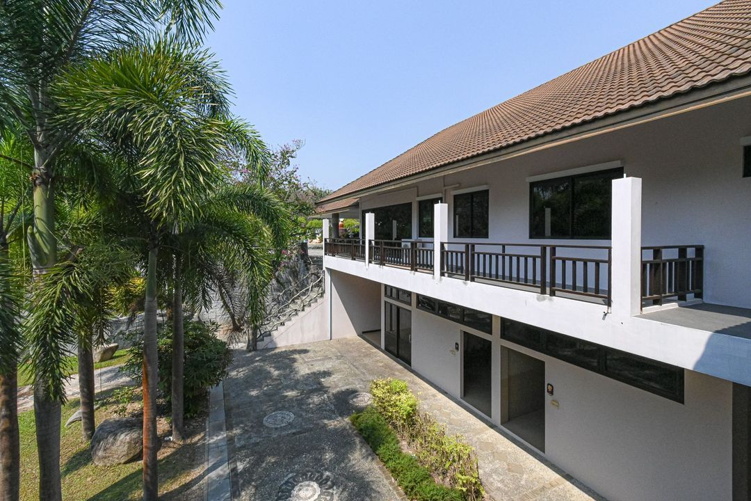 Suanphung 盆景村 (Suanphung Bonsai Village)