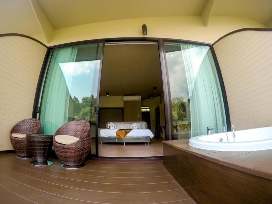濱哈竹筏渡假村 (Binlha Raft Resort)