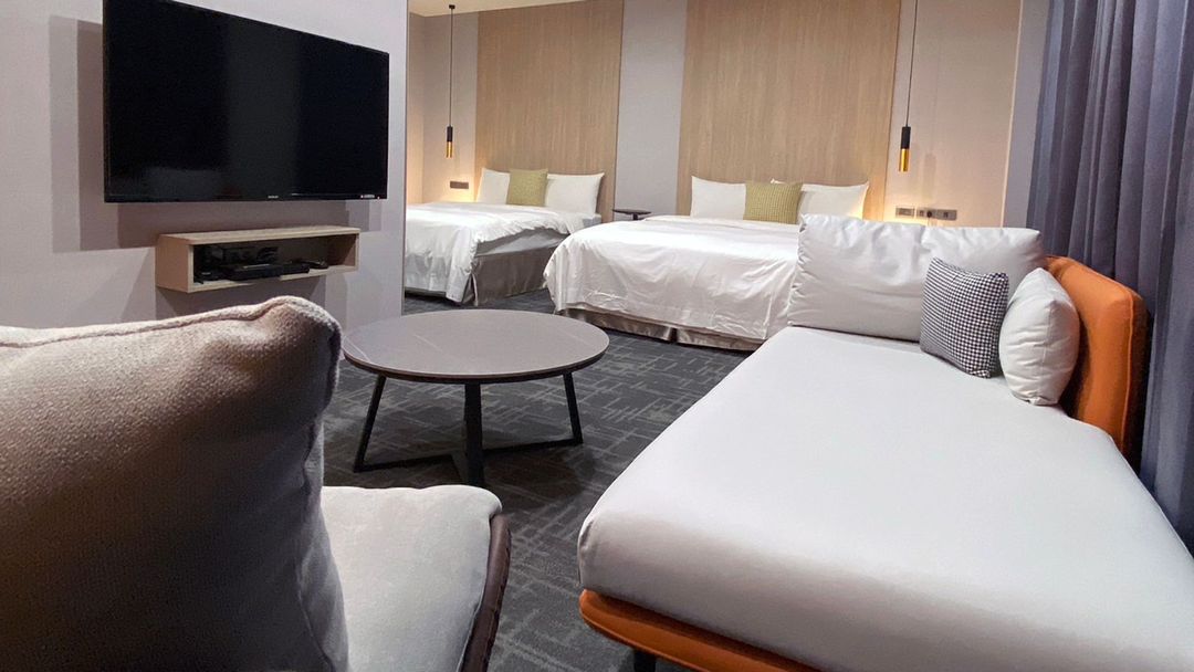 HOTEL JIJI PLUS