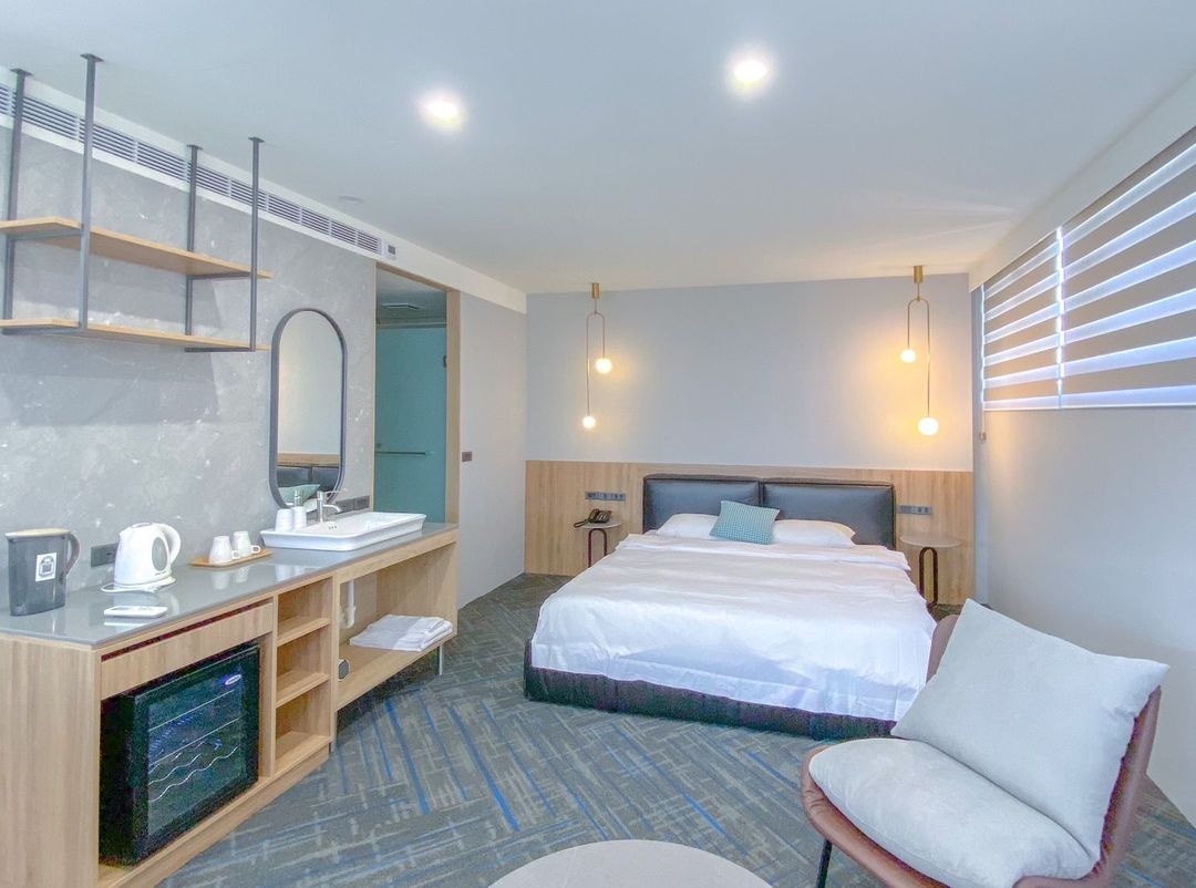 HOTEL JIJI PLUS