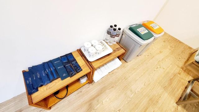 羅東幸福Yes｜溜滑梯主題房型、羅東夜市1分鐘-溜滑梯球池四人房－附陽台-4