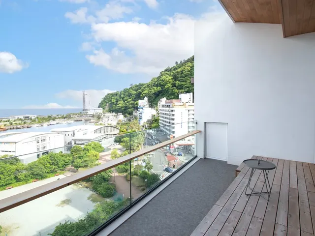 【92（スイートルーム）】心地よい海風を感じながらテラスでもリラックス