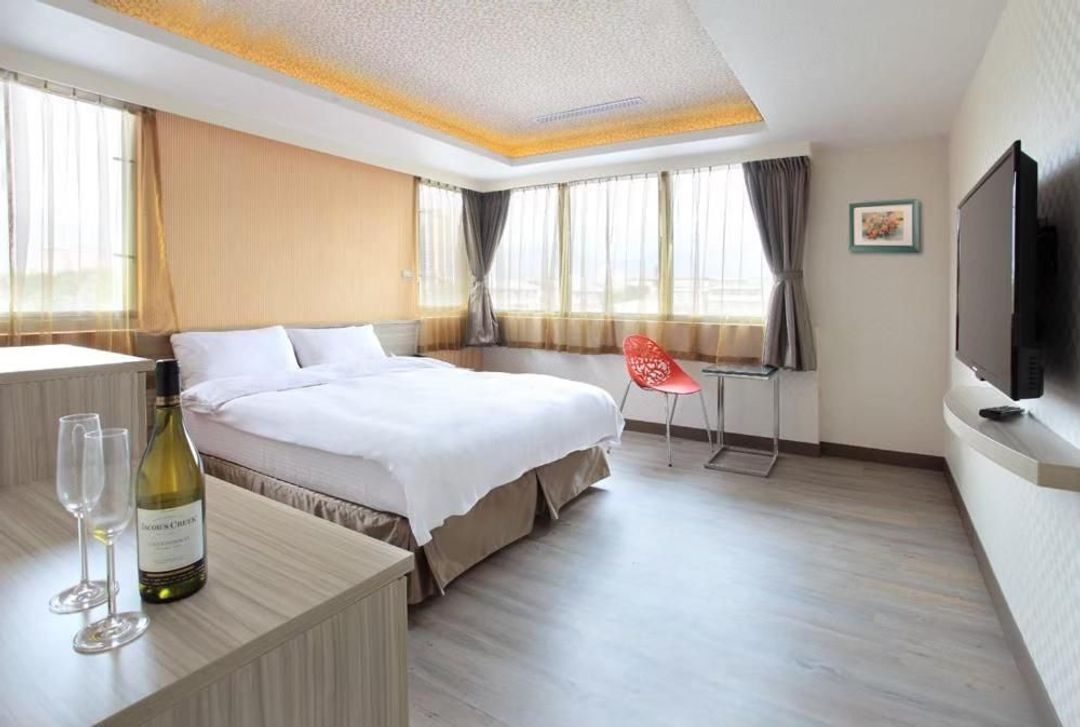 West Hotel Puli