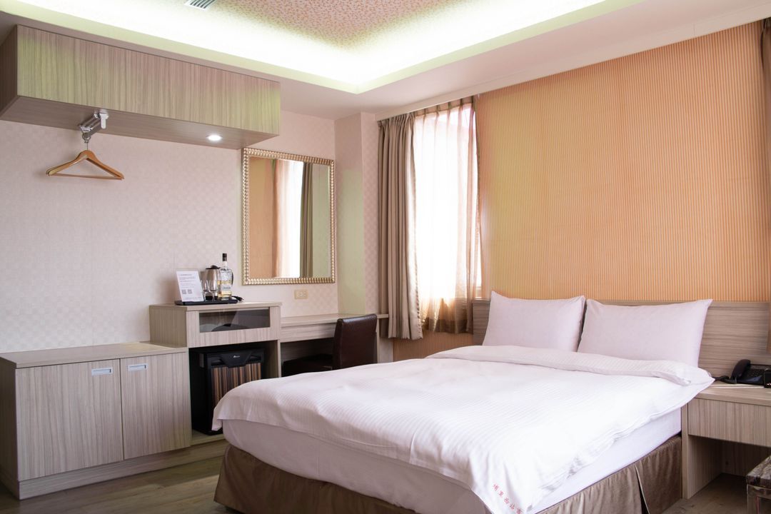 West Hotel Puli