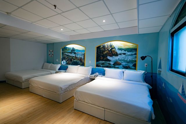 ArtHome Hotel-Deluxe Family Room for Six-7