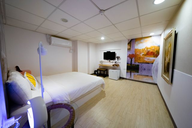 ArtHome Hotel-Double Bed Room-10