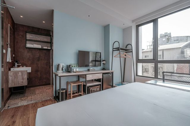 Somer Chew Hotel-Deluxe Double Room-3