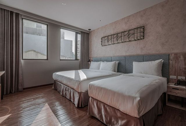 Somer Chew Hotel-Superior Triple Room-2