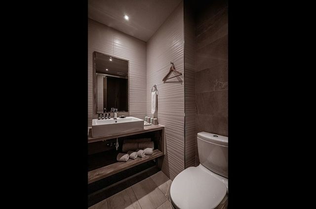 Somer Chew Hotel-Deluxe Quadruple Room with Balcony-5