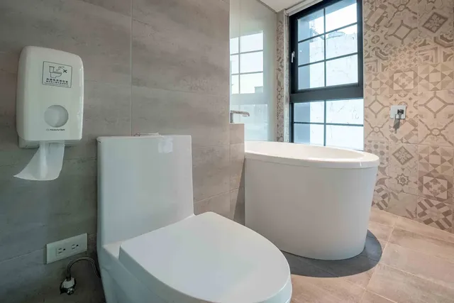 CHECK inn Taichung Ziyou-Deluxe Double Room-14