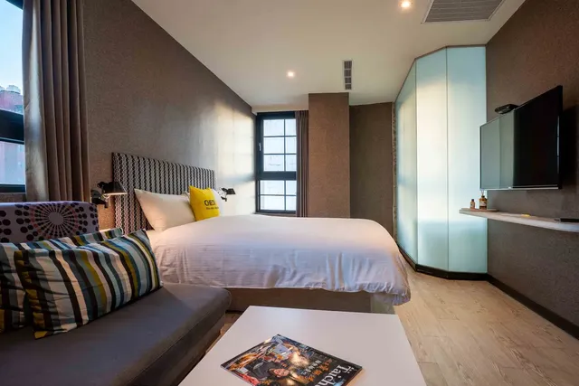 CHECK inn Taichung Ziyou-Deluxe Double Room-2