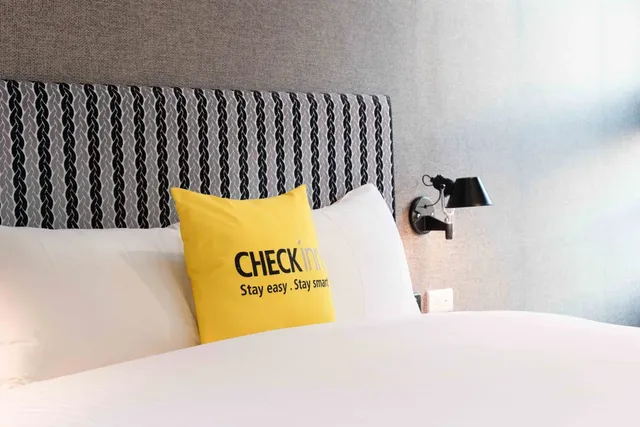 CHECK inn Taichung Ziyou-Deluxe Double Room-5