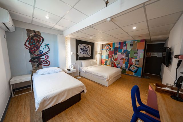ArtHome Hotel-Deluxe Triple Room-11