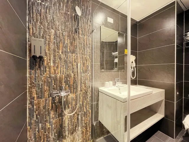 Finders Hotel Hualien Da-Tong-Superior Twin Room-8