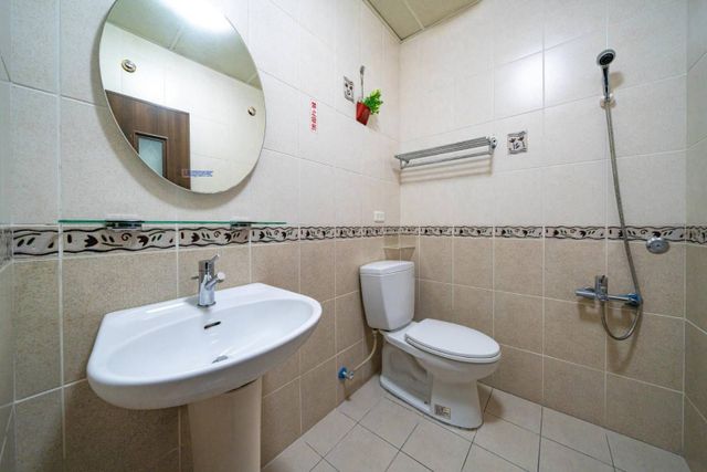 Hualien Baodong Colorful Nest B&B with slides, barbecue, singing, electric mahjong, near Dongdamen Night Market-10 people lease-3