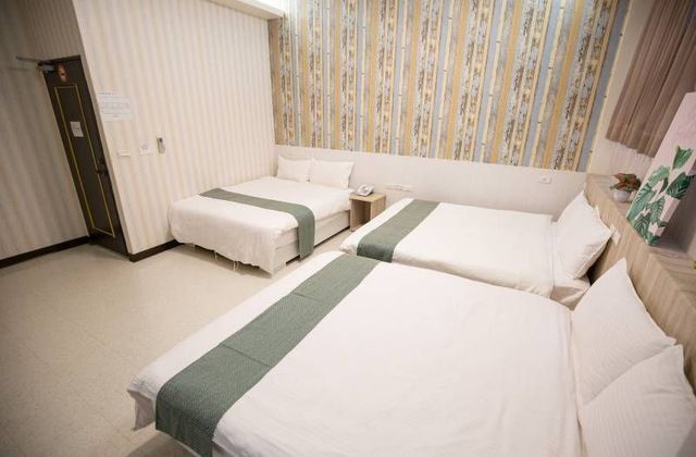 Jiajia Business Hotel-Family Room-2