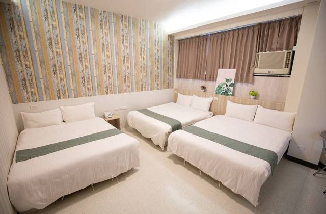 Jiajia Business Hotel-Family Room-5