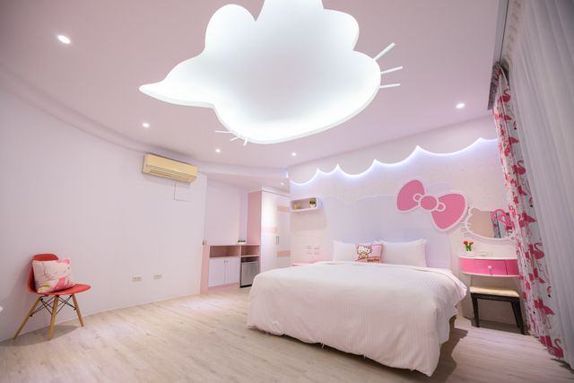 Penghu Blue Ocean Sunny Bed and Breakfast-Dolphin Balcony Double Room-1