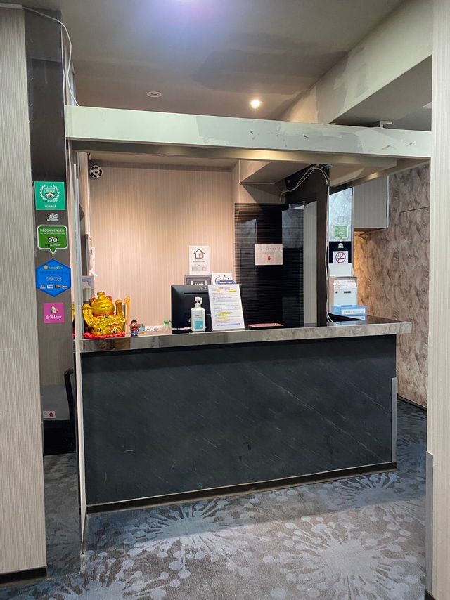 梅樓商務驛站｜限量優惠方案熱賣中 | 台北車站步行3分鐘-高級四人房附浴缸-3