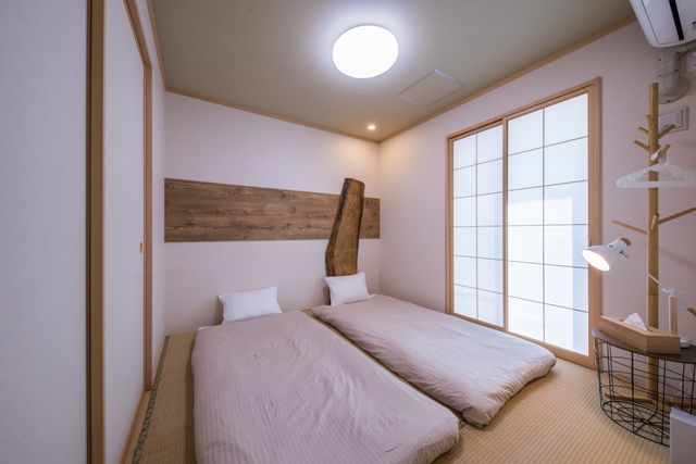 Room2