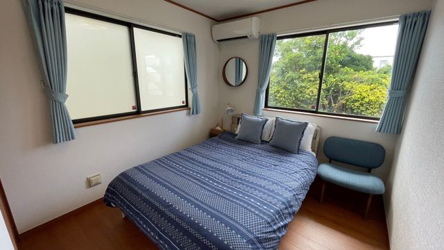 Room2