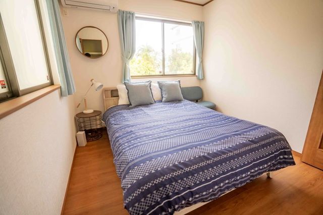 Room2