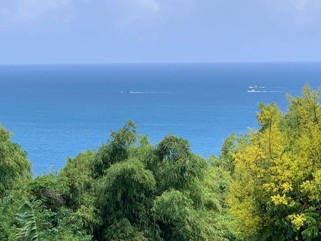 是海在往右邊流，還是船在往左方開?