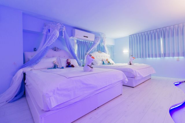 Alice theme bed-Snow Princess 4 Room-3