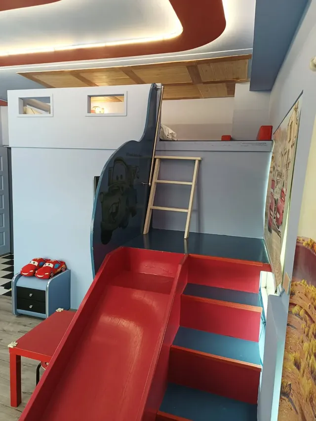 Alice theme bed-Lightning Car 2+2 Room-8