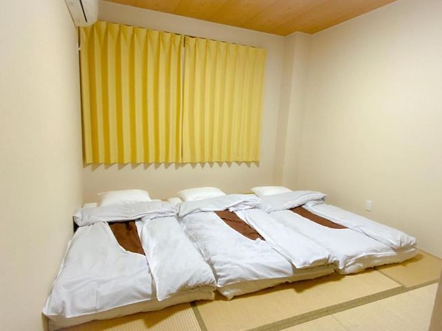 京都 阿美家｜京都御苑步行10分/神宮丸太町站步行5分-日式三人房【不挑房】－附共用衛浴-1