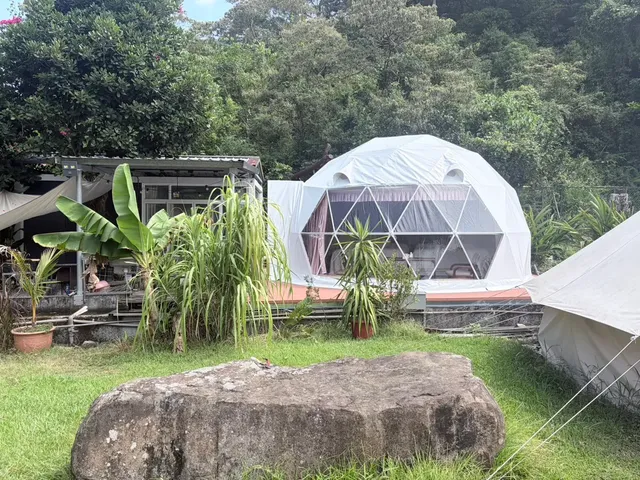 Leshan樂山環茶｜獨家8折起！全新星空浴帳、星空電影、現採蔬菜體驗-全新4-6人星空帳篷+渡假小屋-3