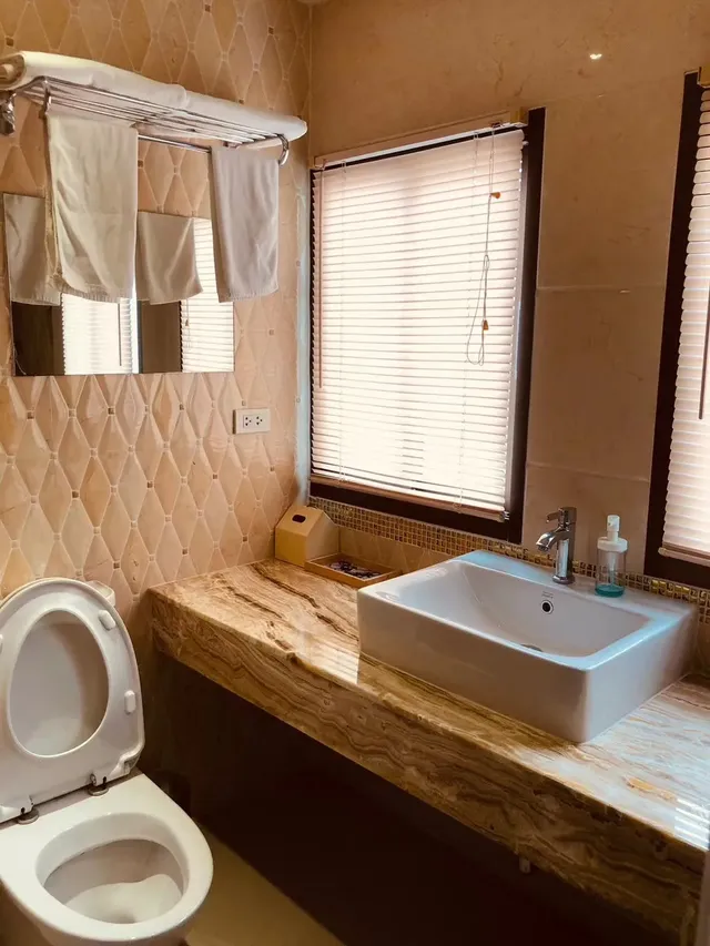 斯達薩榮酒店 (THE STAR OF SATHON)-標準雙人房 (Standard double room)-9