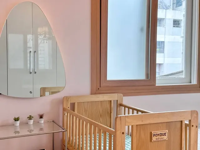 Teddy House-Accommodates 4-6 people-5