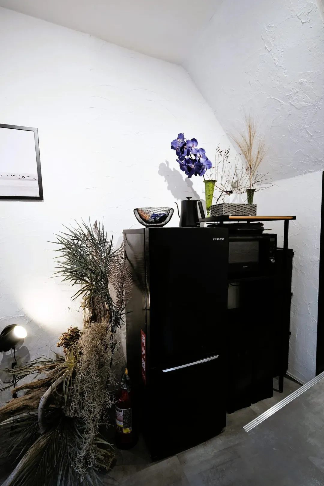 Just 2 minutes walk from Toritsu-Kasei Station! Direct access to Shinjuku in 20 minutes! A stylish entire house for rent