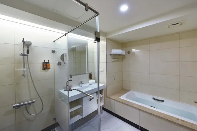 福容徠旅 林口|SPA/蒸氣室/健身房、近機場捷運-閱旅雙人客房-兩單床|含早餐-12