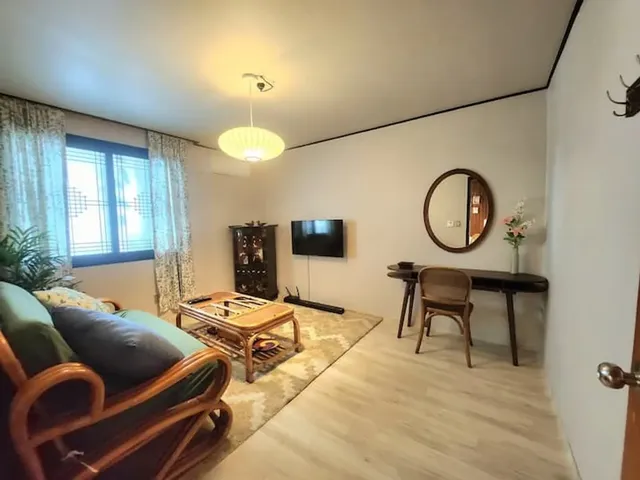 Kcentury-Rooms for 2-6 people, can accommodate up to 6 people-6