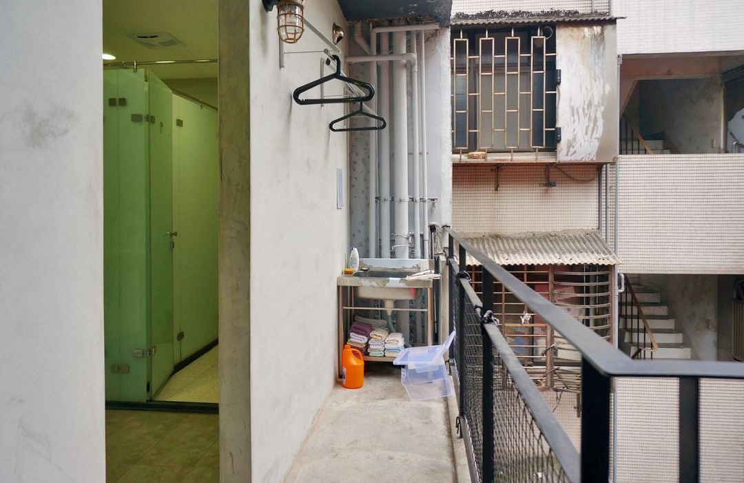 Dongmen 3 Capsule Inn