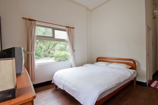 Sancai Ganoderma Farm Bed and Breakfast-Sancai health double suite-2