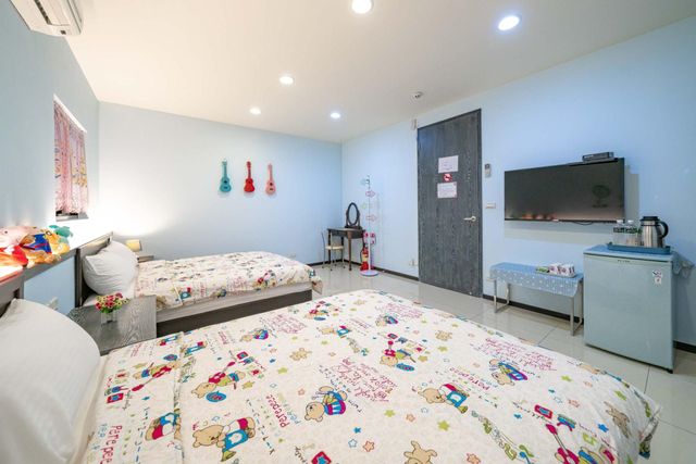 sweethome-Standard Quadruple Suite (201)-2