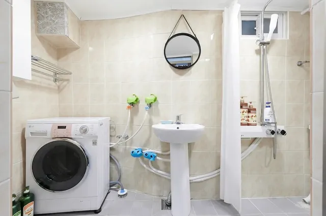 Toilet and washing machine