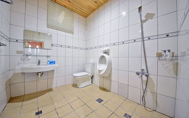 山田民宿 | 露營車、包棟房型-禪風別館包棟-4